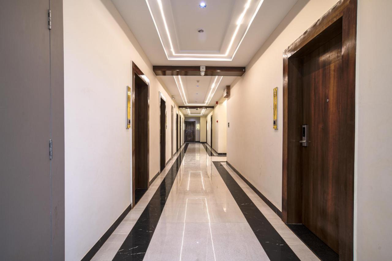Hotel Miracle 2Km From Mahakal Temple 乌贾因 外观 照片